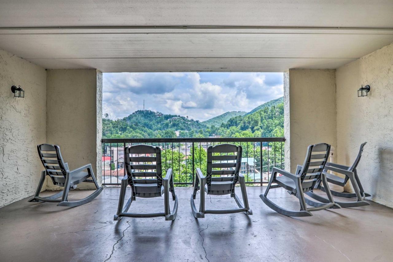 Stylish Gatlinburg Condo With Pool Walk Downtown! Exterior foto